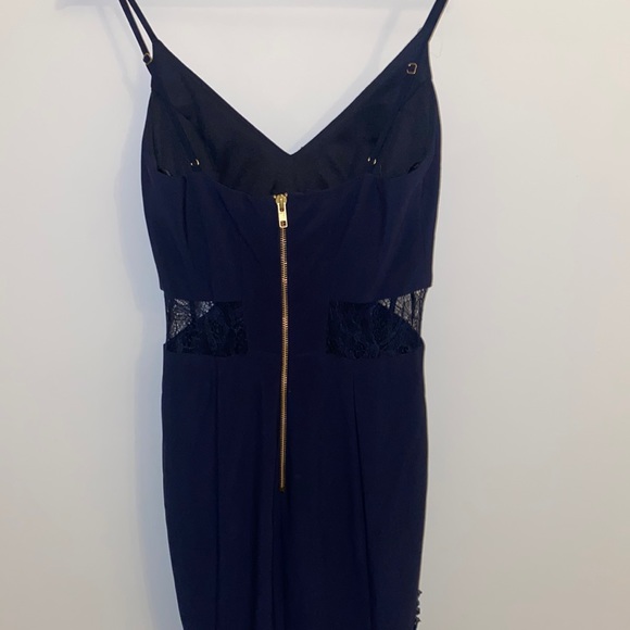 Stunning Betsy and Adam gown - Picture 2 of 5